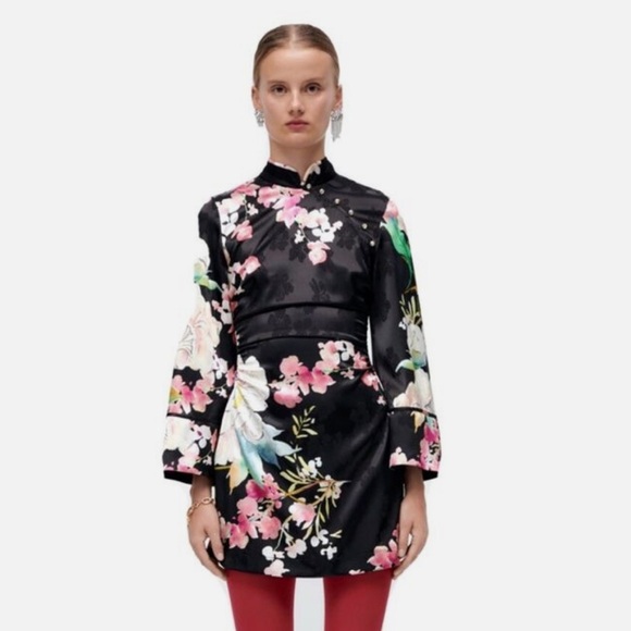 Zara Dresses & Skirts - Zara floral print mini dress